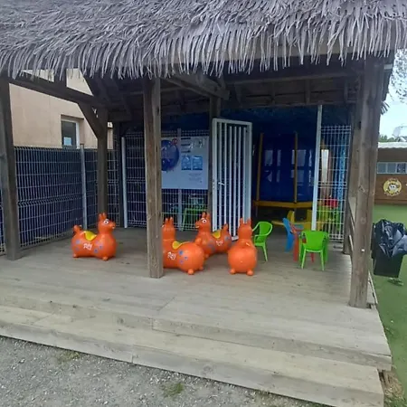 Camping 4 Etoiles Siblu Les Sables Du Midi אתר קמפינג ולראס-פלאז'
